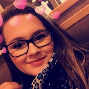 Meet your Posher, Alisha